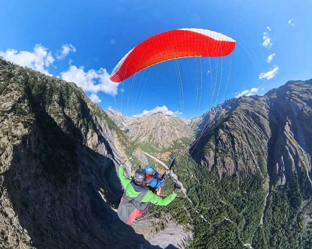 axesse-parapente-serre-chevalier-briancon-10 A propos d'axesse parapente